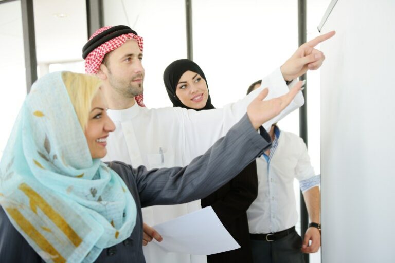هل لديك فكرة مشروع مهم لكن ينقصك المال؟.. إليك أفضل الطرق لجذب المستثمرين